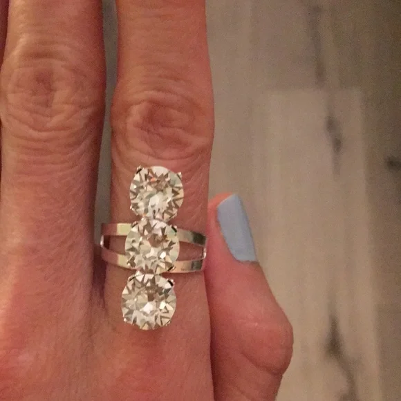Crystal Silver Statement Ring - Picture 5 of 11